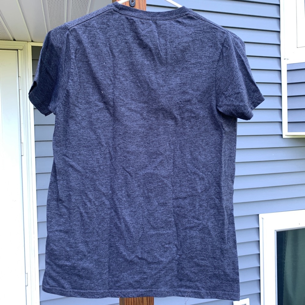 t-shirt - Picture 3 of 3